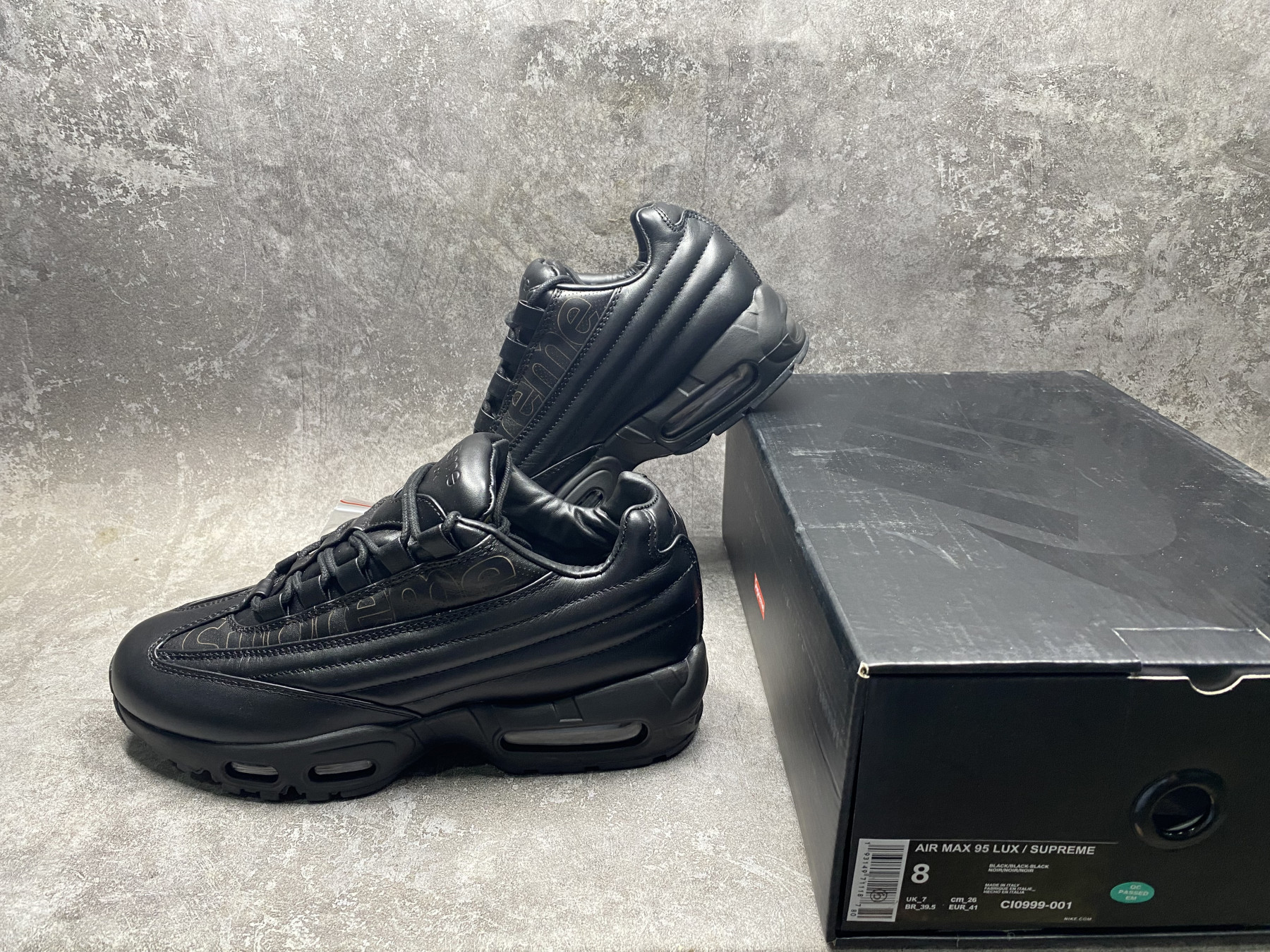 UA Nike Air Max 95