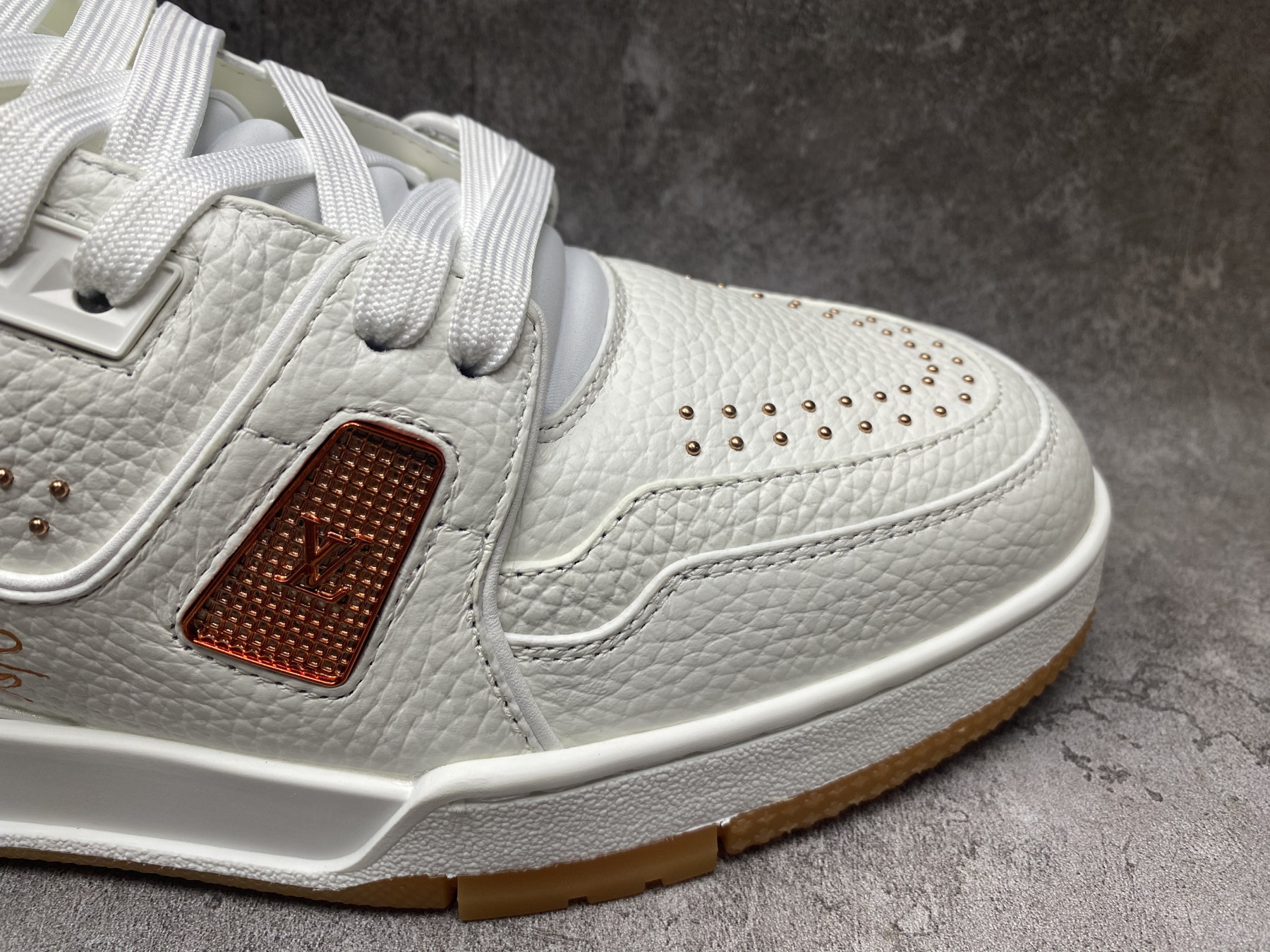UA LV trainer Sneakers