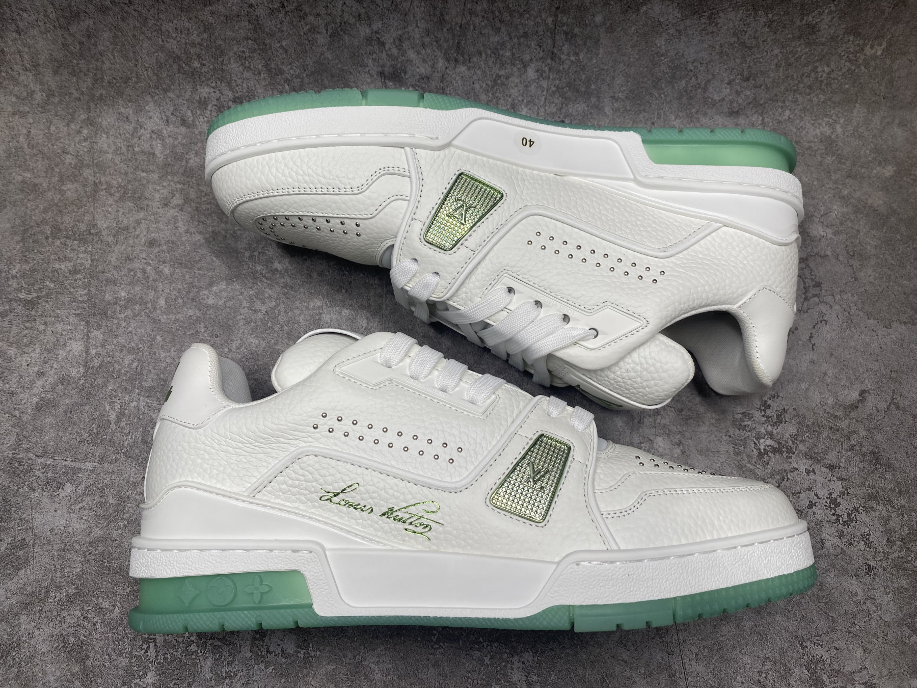 UA LV trainer Sneakers
