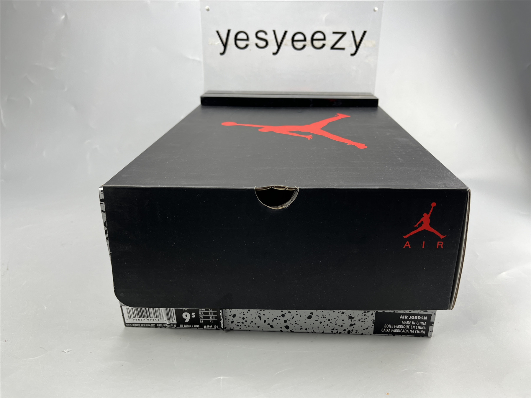 UA AIR JORDAN 6 RETRO 