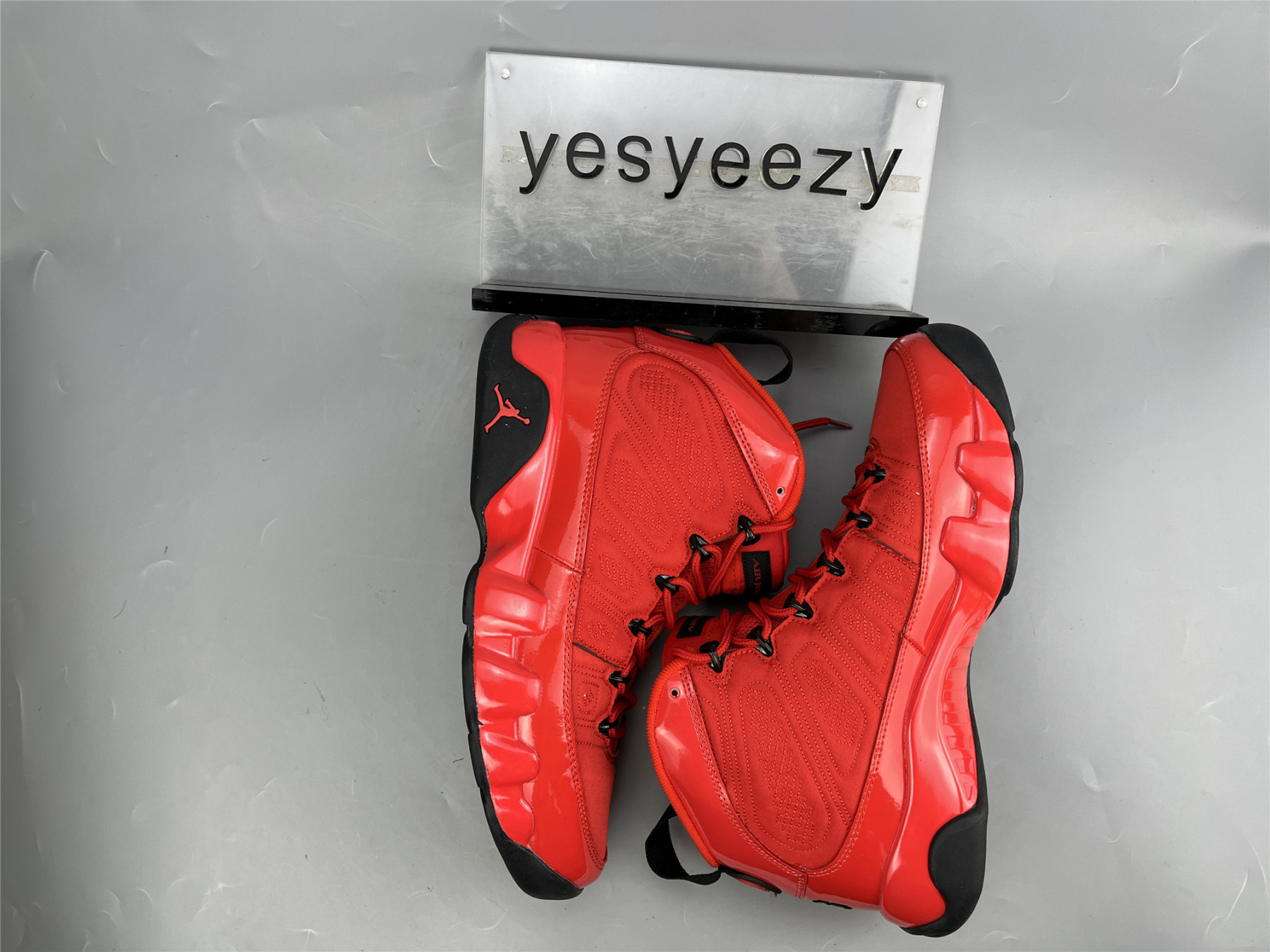 UA AIR JORDAN 9 RETRO 