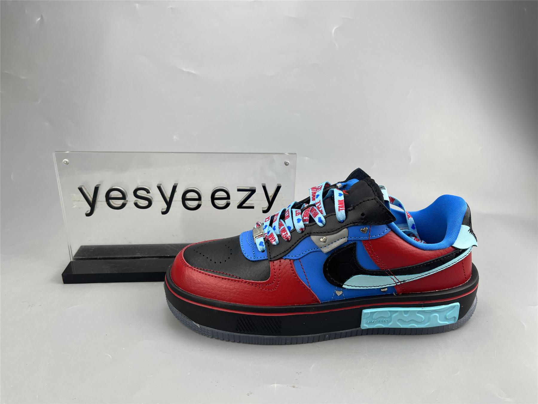 UA NIKE AIR FORCE 1 FONTANKA 