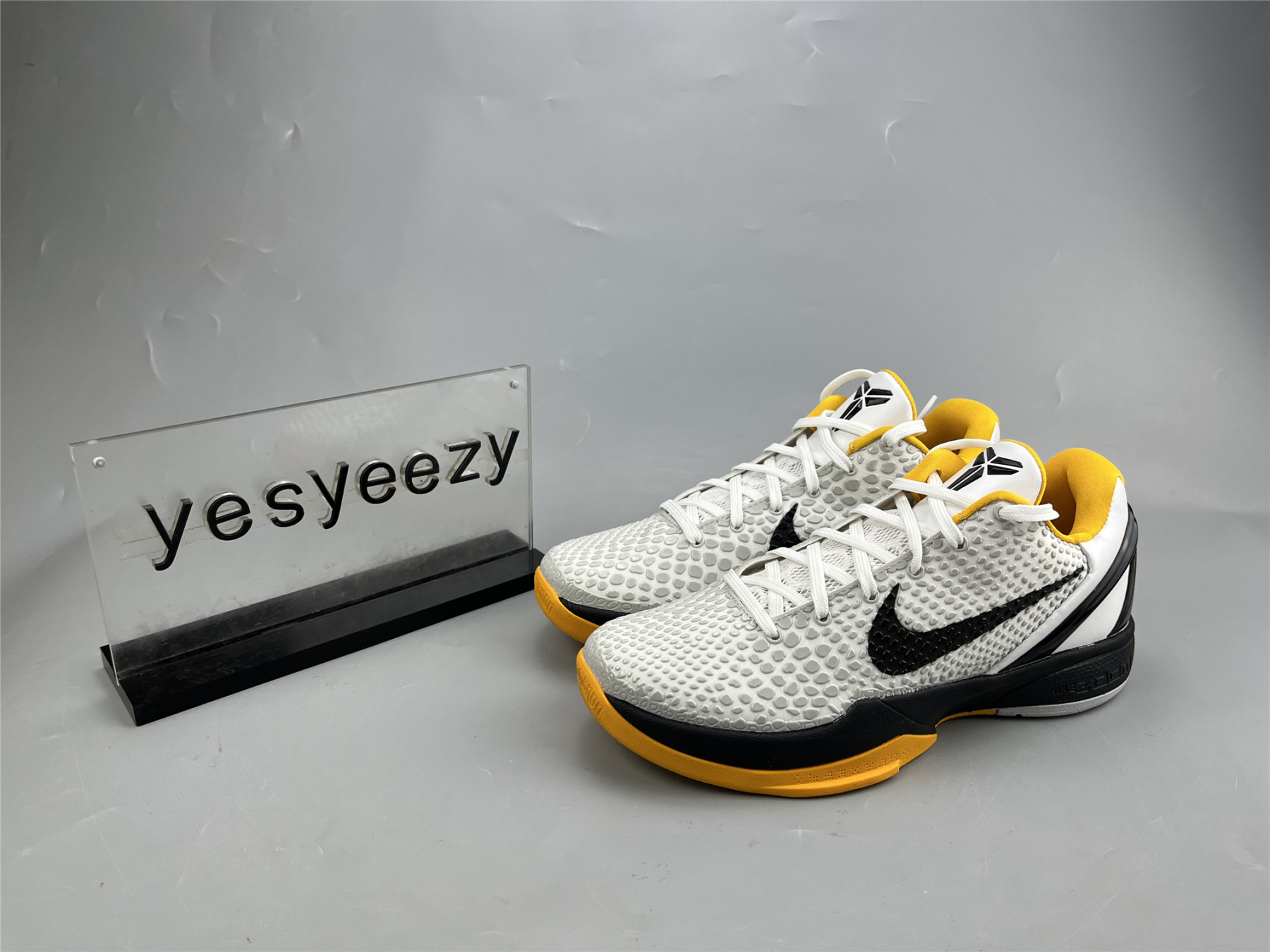 UA NIKE ZOOM KOBE 6 PROTRO 