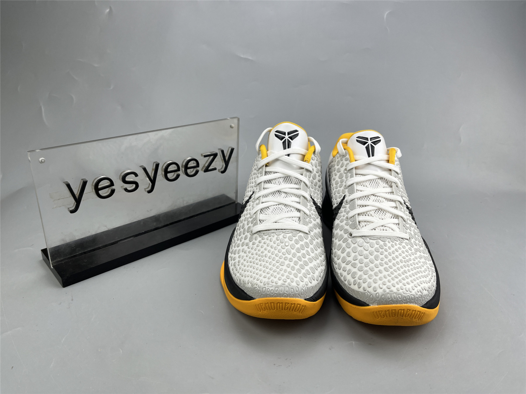 UA NIKE ZOOM KOBE 6 PROTRO 