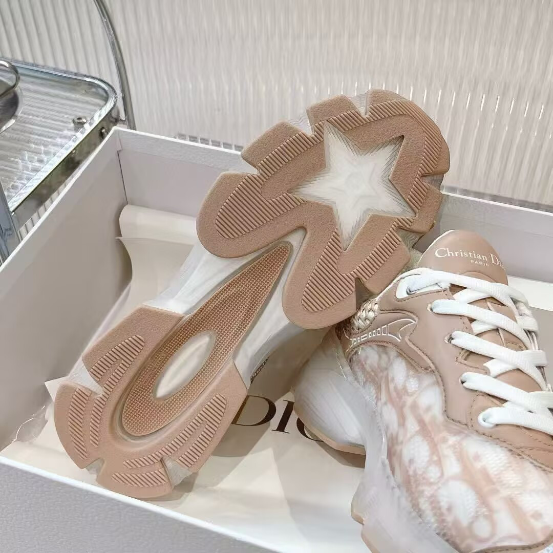 UA D10r Vibe Sneaker