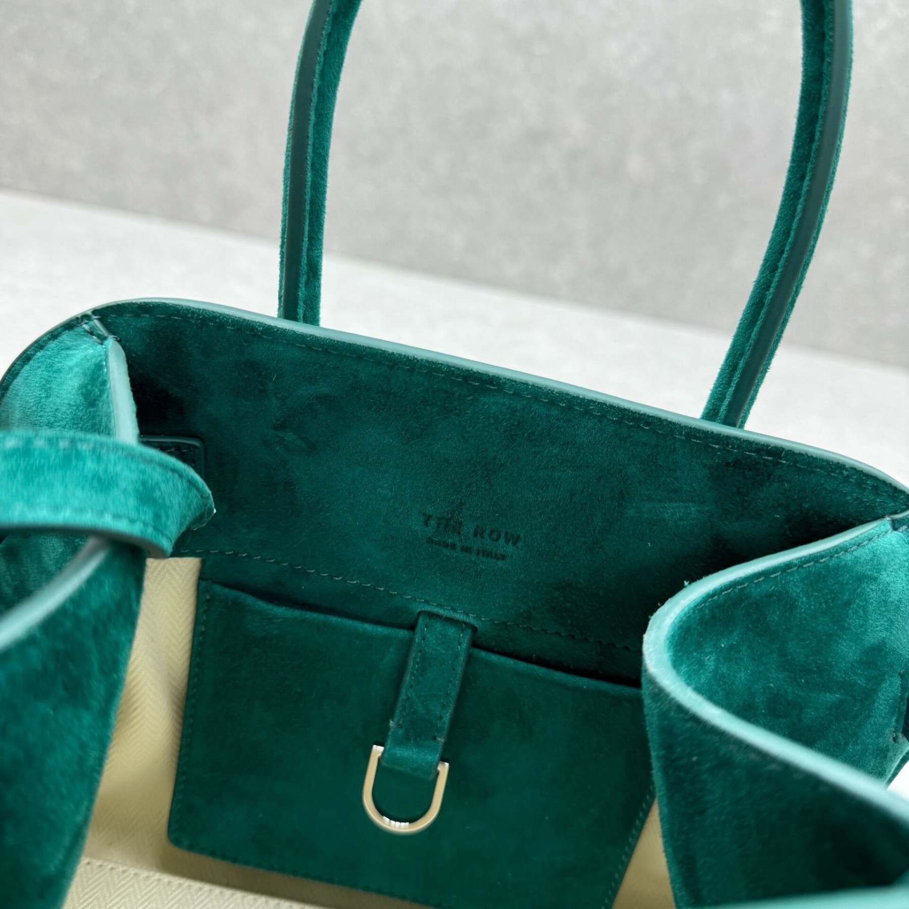The R0w Soft Margaux 10 Bag 26x17.5x21cm