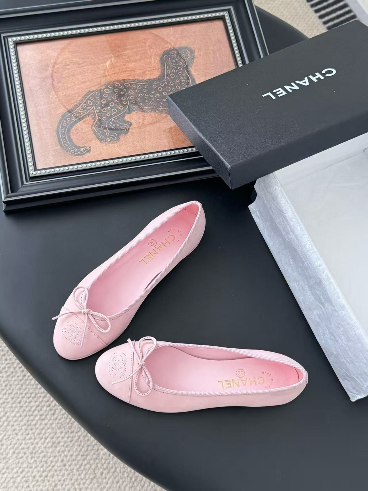 UA Ch**el BALLET FLATS