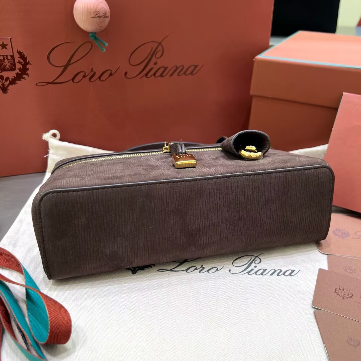 L0r0 P1ana Extra Bag L23 23x12x7cm