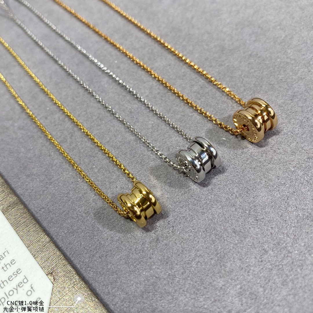 Bv1g*ai Light gold small spring Necklace