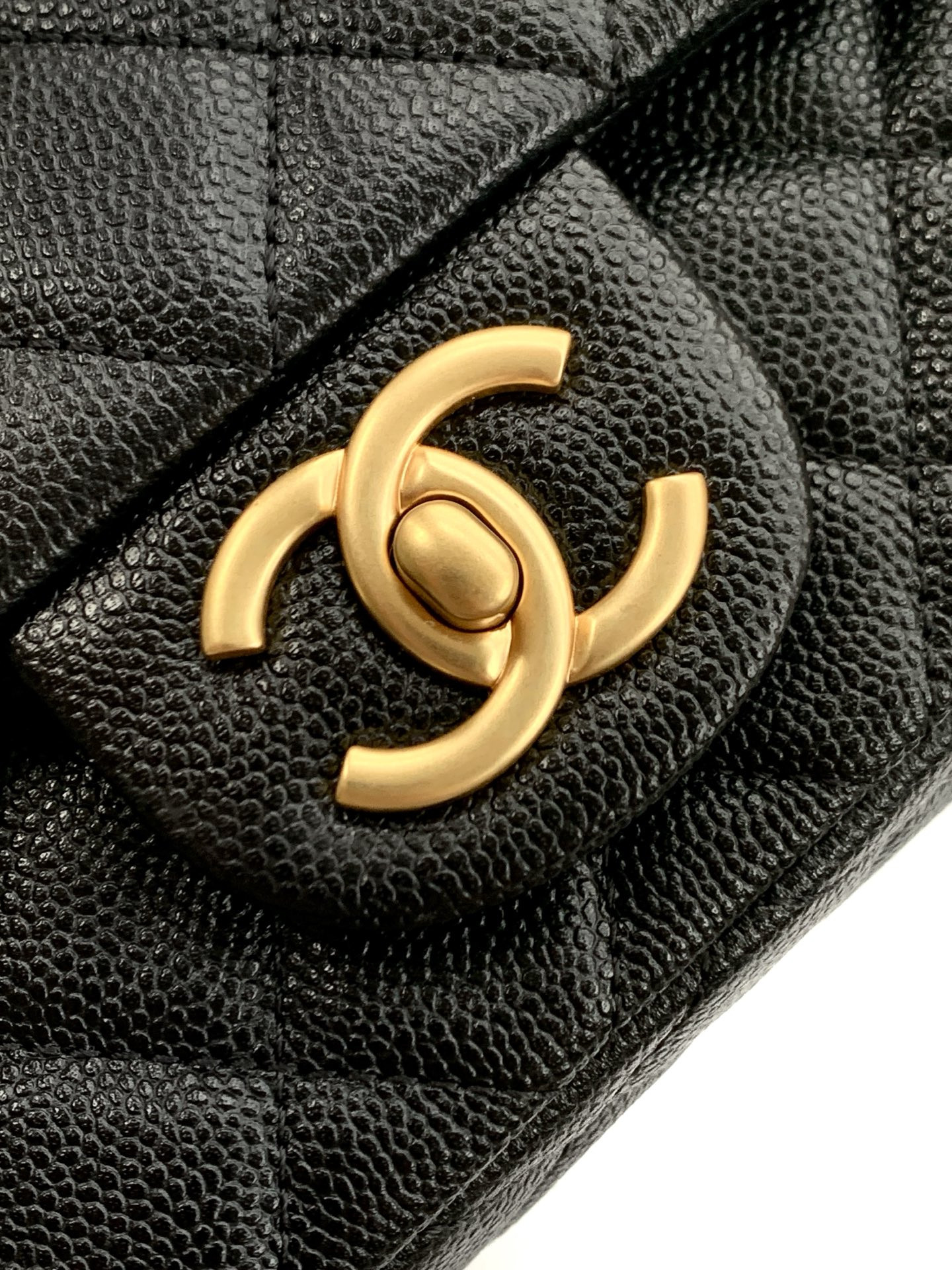 Ch**el flap bag with top handle as5701 19.5x12x6.5cm