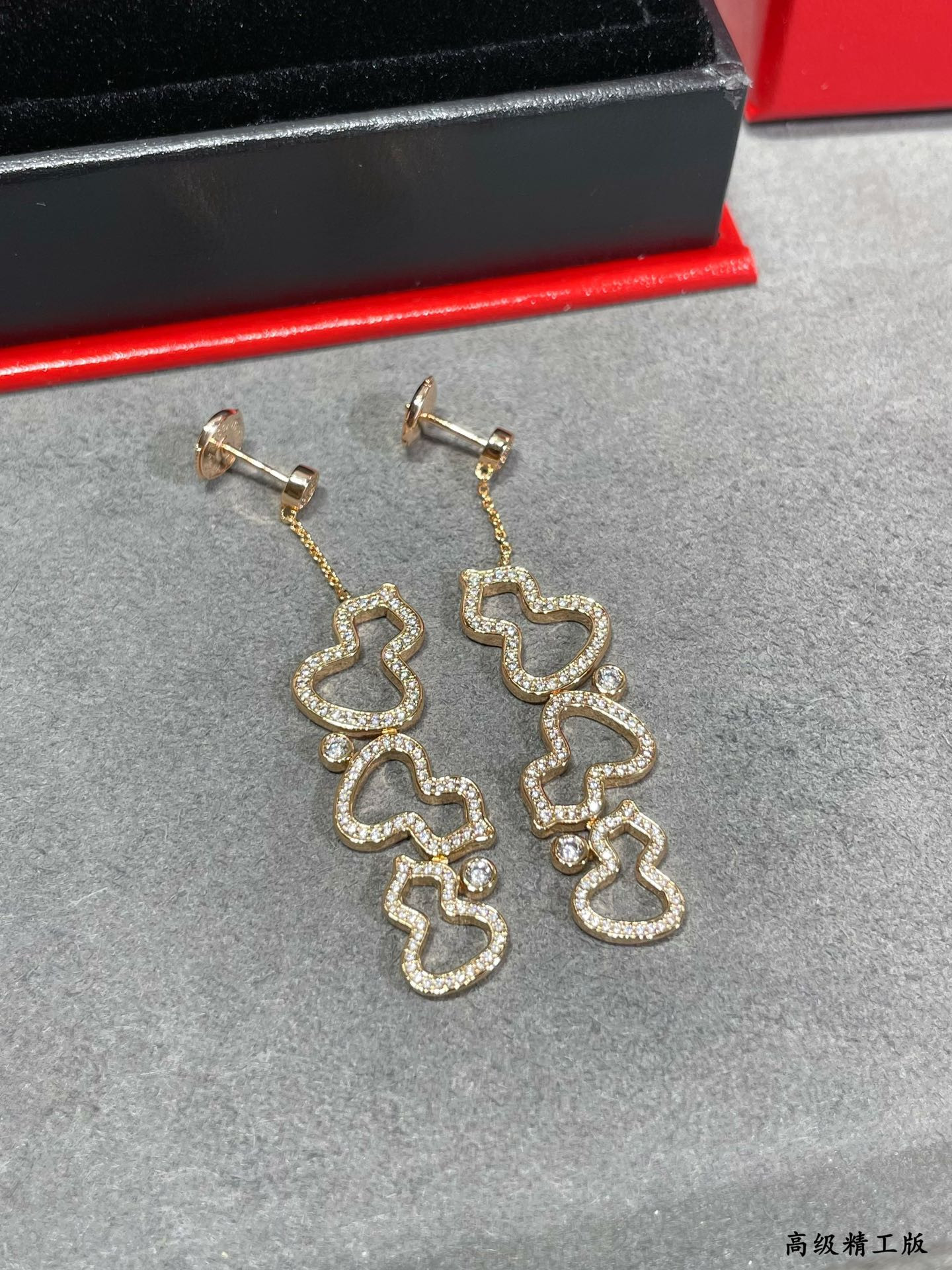 Qeelin Triple Gourd Full D1am0nd Stud Earrings