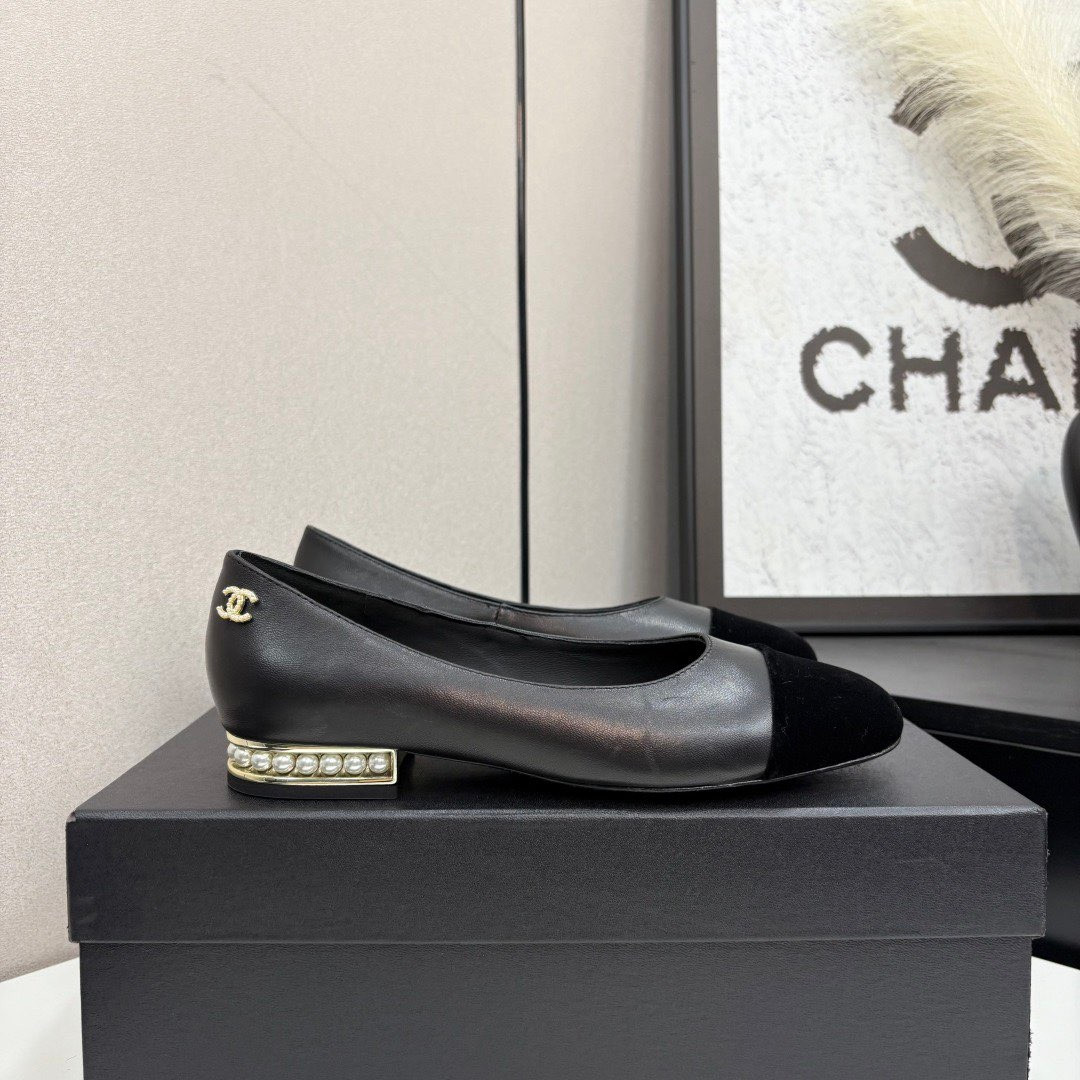 UA Ch**el Ballet Flats