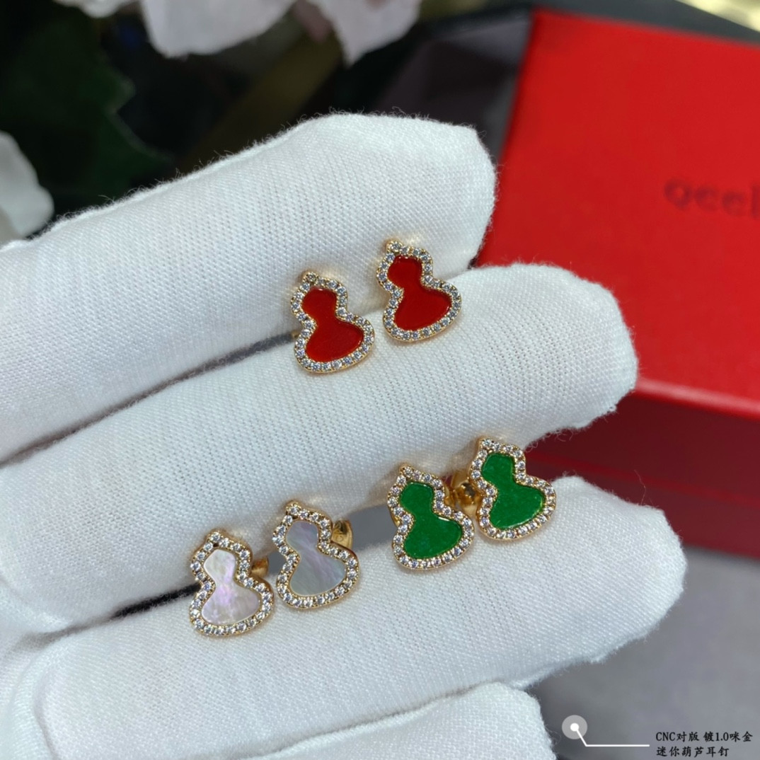 Qeelin Mini Gourd Earrings