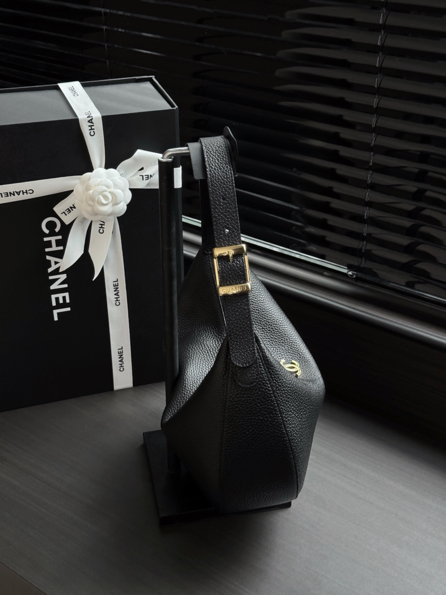 Ch**el Hobo Handbag AS6570 21 x 30 x 9cm