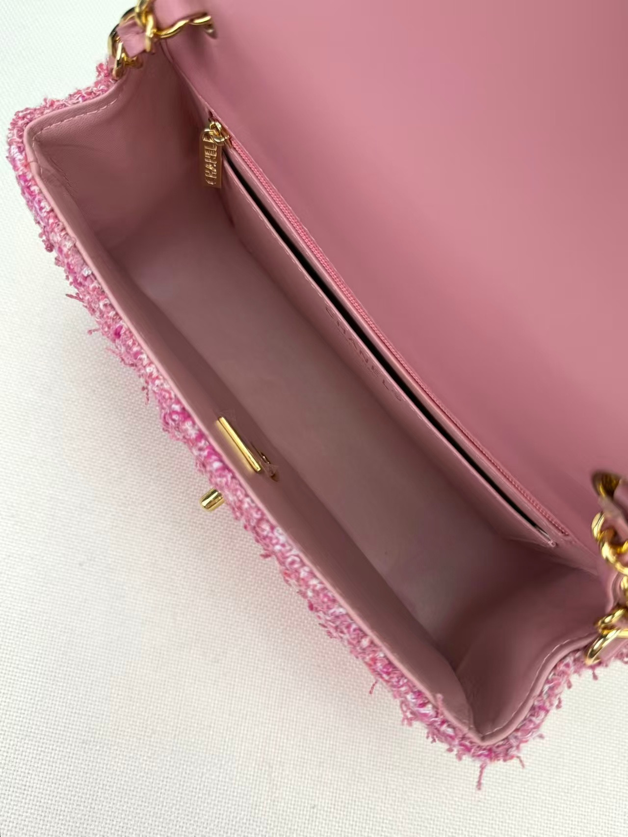 Ch**el MINI CLASSIC 11.12 HANDBAG 12×20×6CM