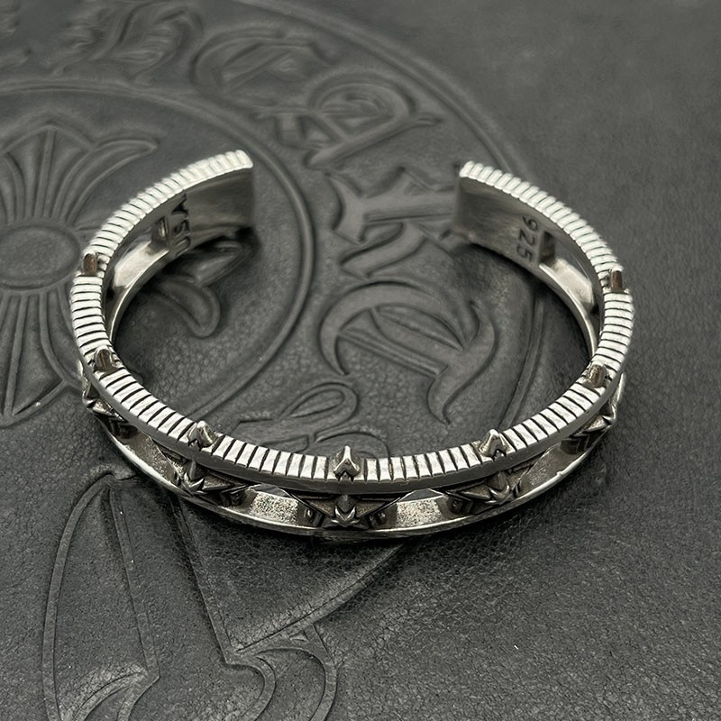Ch*0me He**ts Five-pointed Star Open Bangle Bracelet