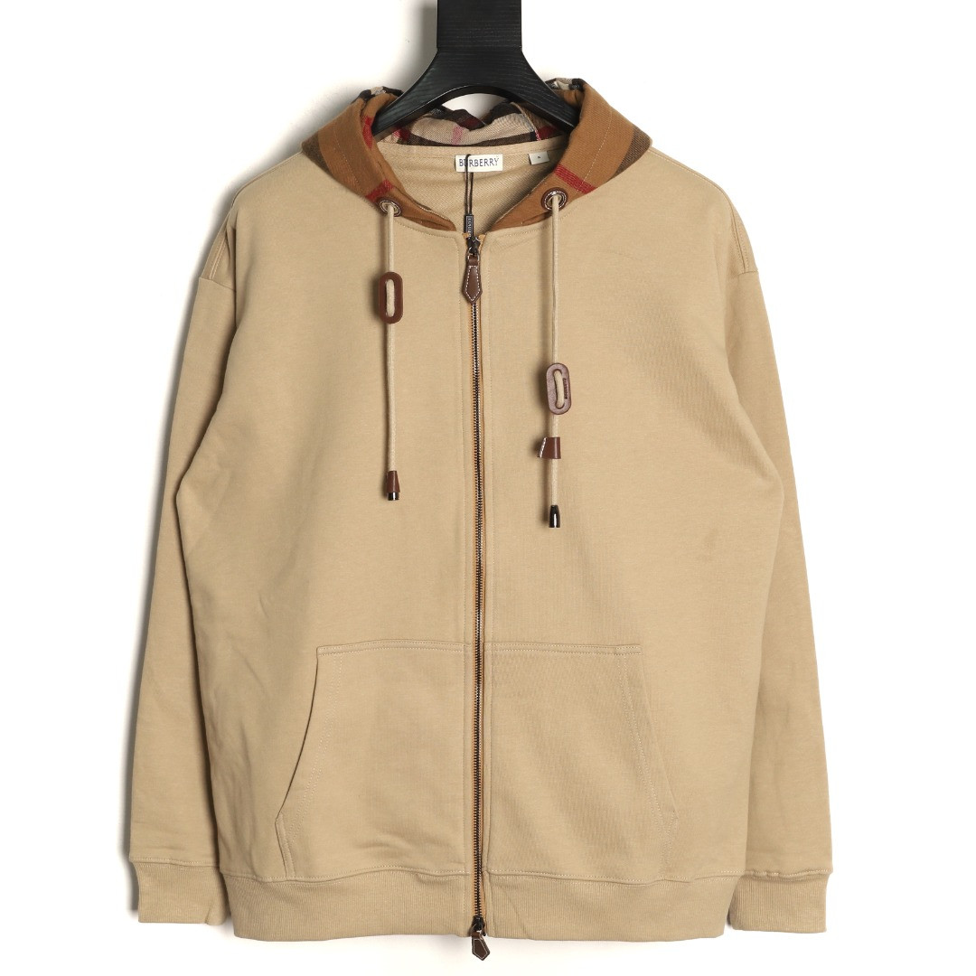Bv*b*rry Coats