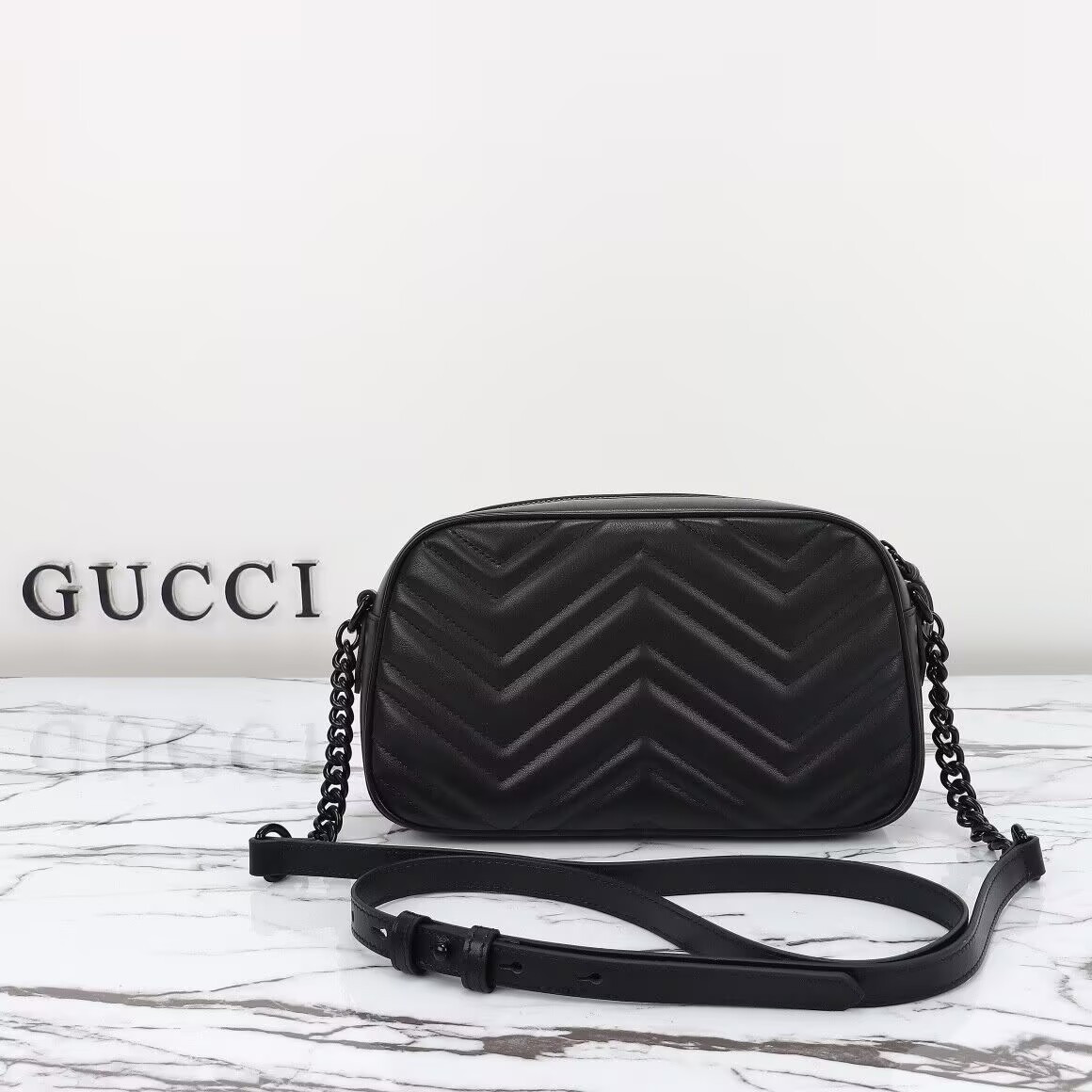 Gvc*1 GG Marmont small shoulder bag 24x12x7cm