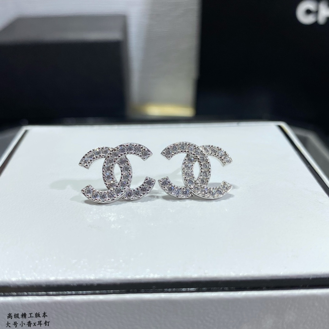 Ch**el Large Ch**el Earrings 1.2cm