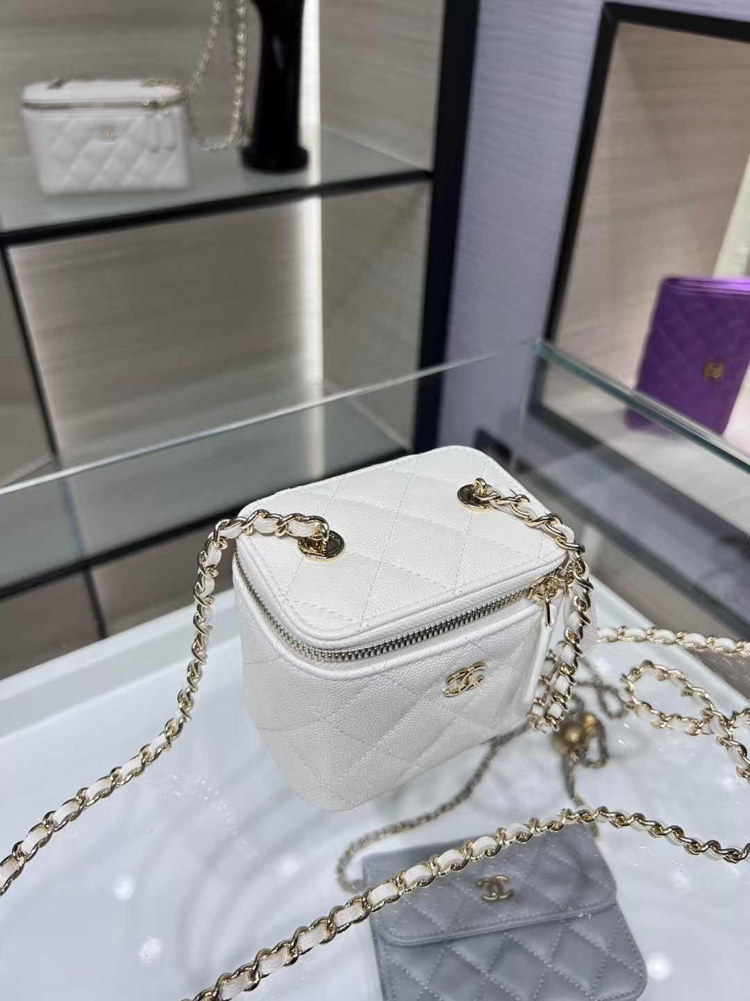 Ch**el Small Vanity with Chain 9.5x13x6cm