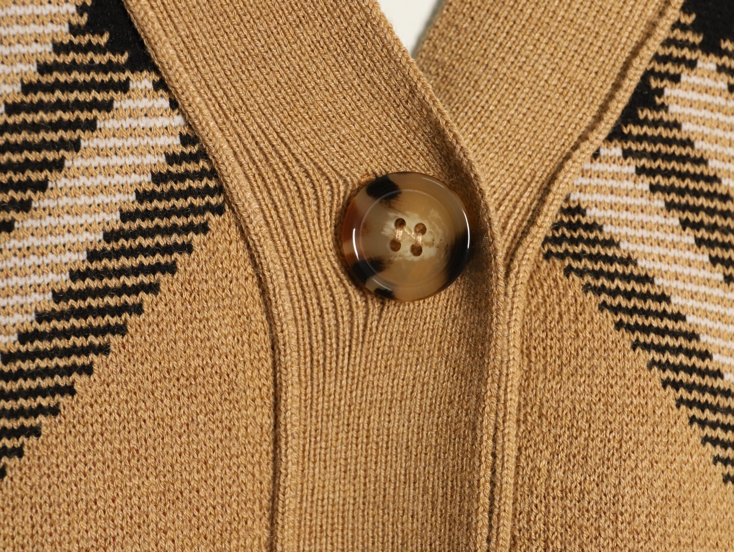 Bv*b*rry Cardigan Sweaters