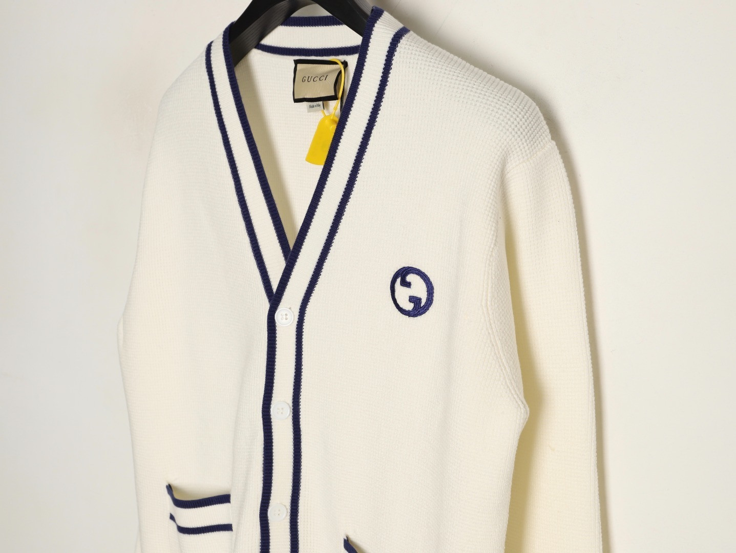 Gvc*1 25Fw Cardigan Sweaters