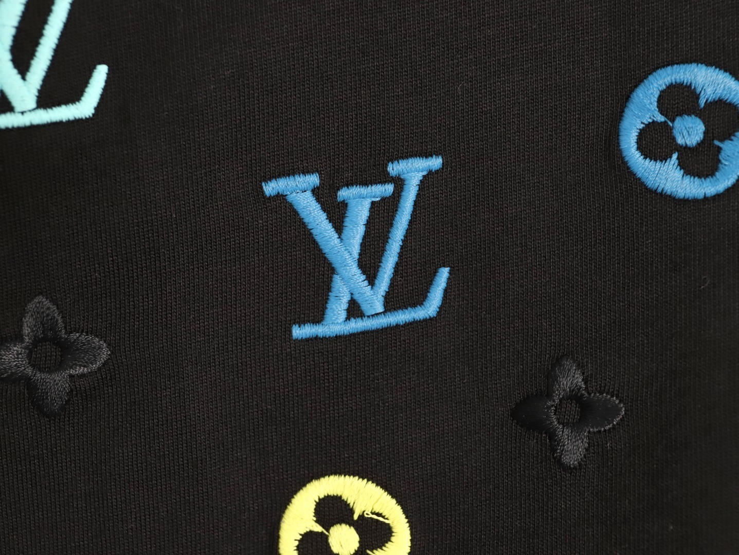 L0vis Vvtt0n 25Fw Long-sleeved T-shirt