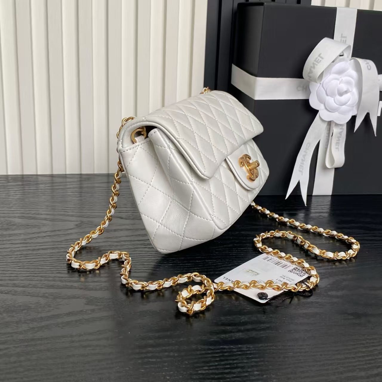 Ch**el Mini Flap Bag 20x13x7cm
