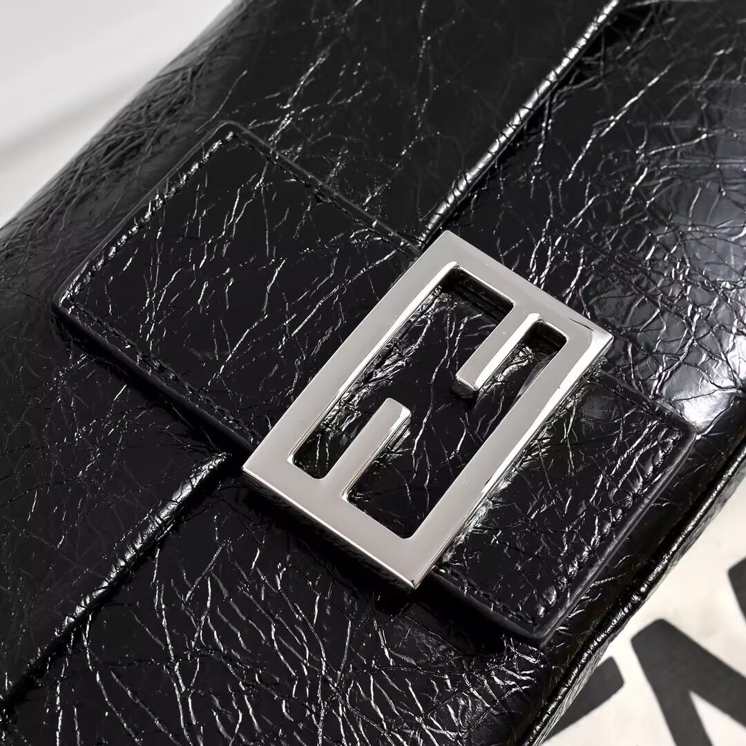 F**di Baguette Shoulder Bag 26x15x4cm