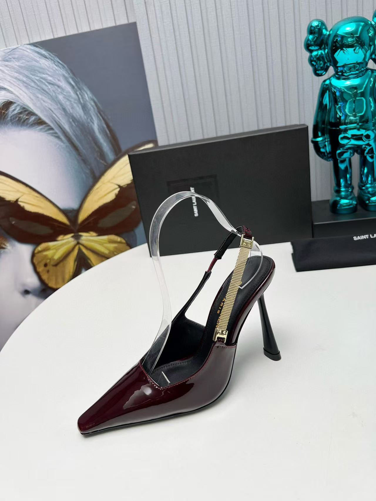 UA Y51 Sa1nt Lau*nt Glazed Calfskin Lee Slingback Pumps