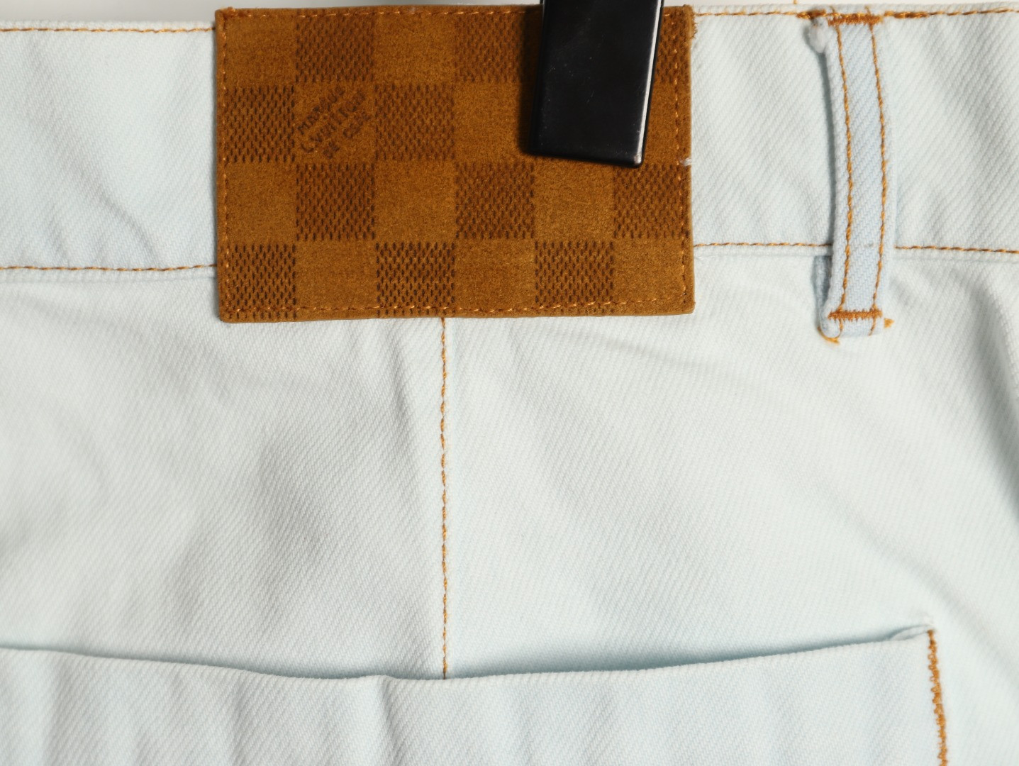 L0vis Vvtt0n 26SS Blooming Shorts