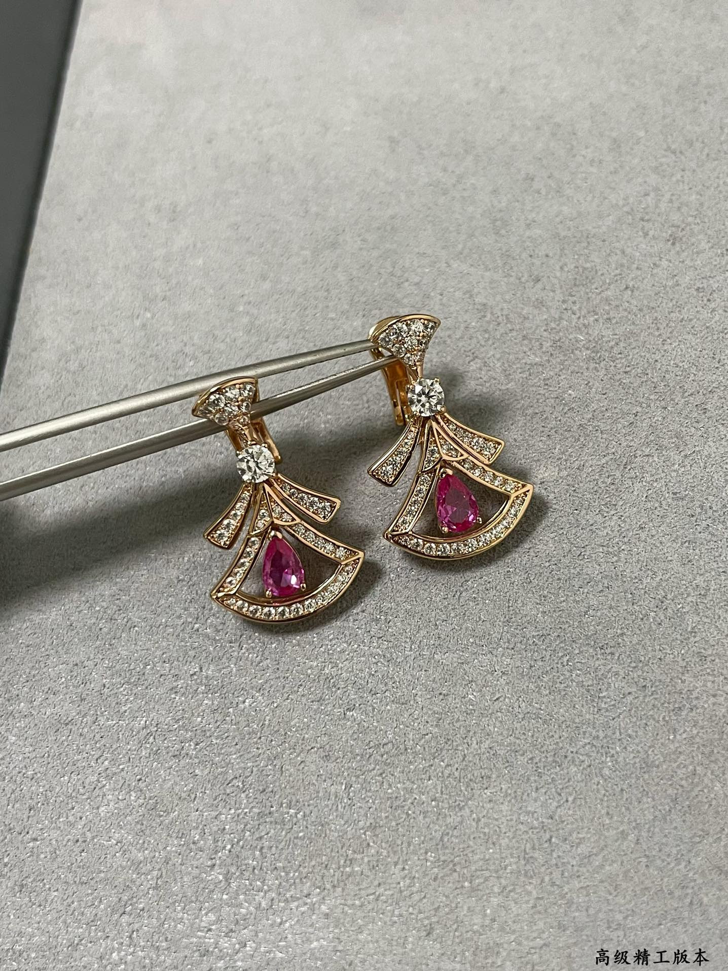 Bv1g*ai Red D1am0nd fan-shaped skirt Earrings