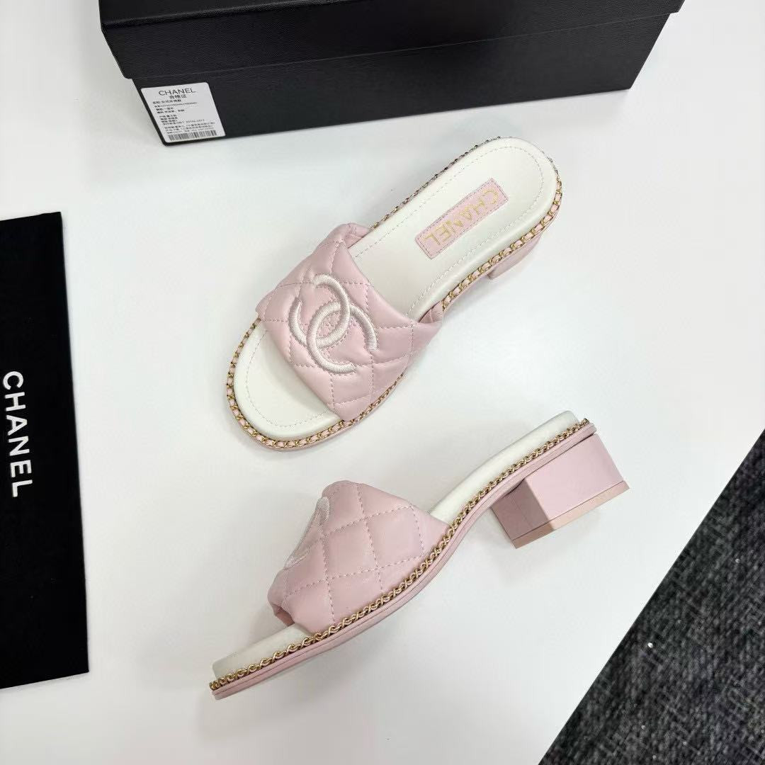UA Ch**el Slides