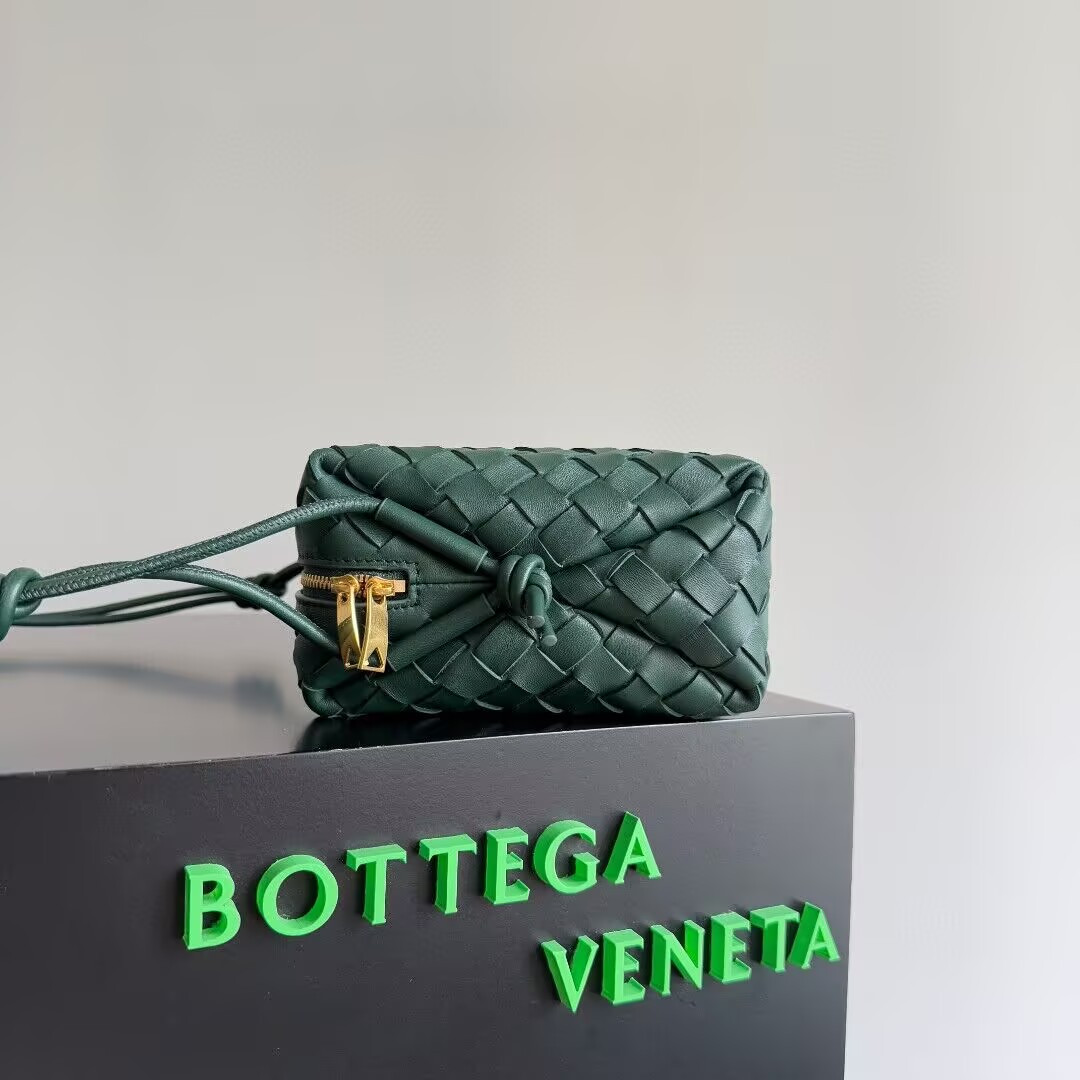 B0tt*ga Ven*ta Medium Loop Cross-Body Bag 22x15x8cm