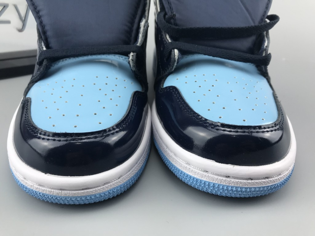 UA WMNS AIR JORDAN 1 RETRO HIGH OG 