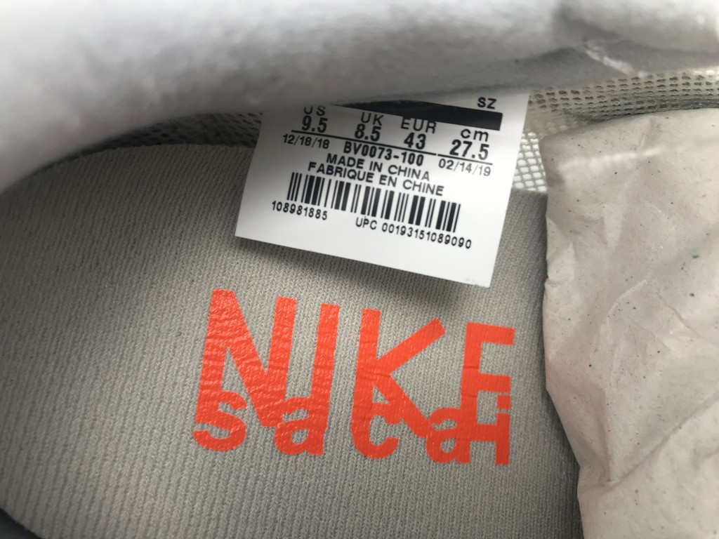 UA NIKE LDWAFFLE/SACAI WHITE GREY