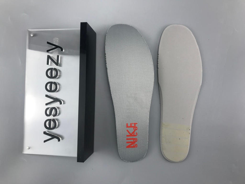 UA NIKE LDWAFFLE/SACAI BLACK ANTHRACITE