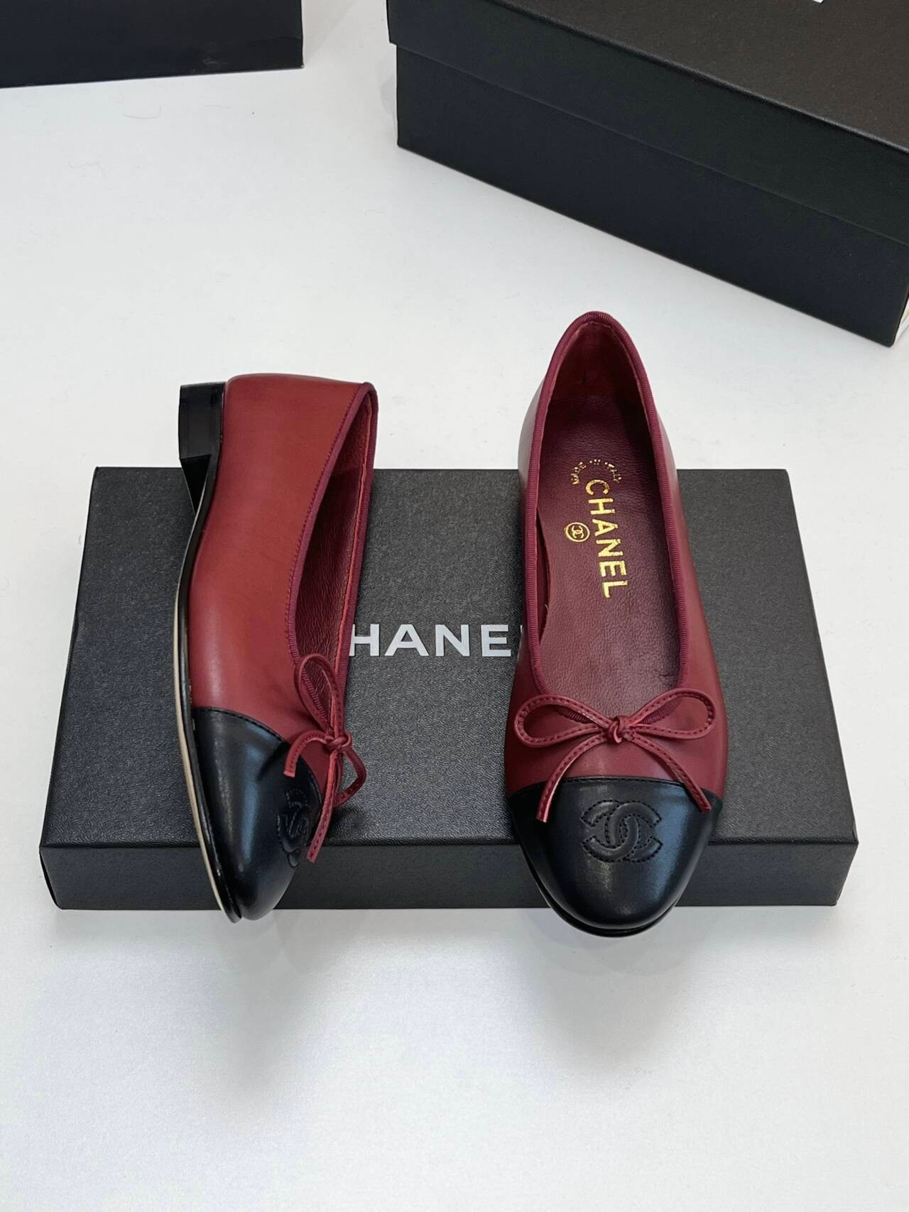 UA Ch**el Ballet Flats Round Toe