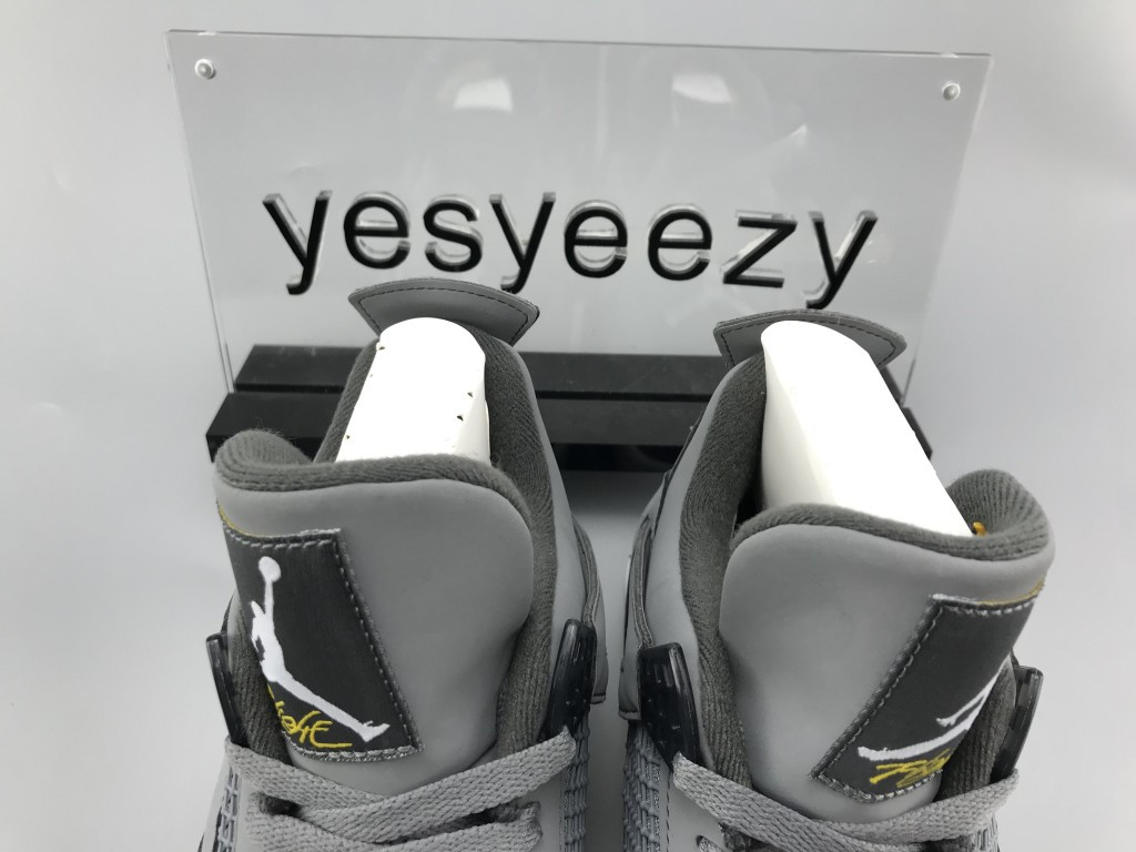 UA AIR JORDAN 4 RETRO "COOL GREY 2019 RELEASE"