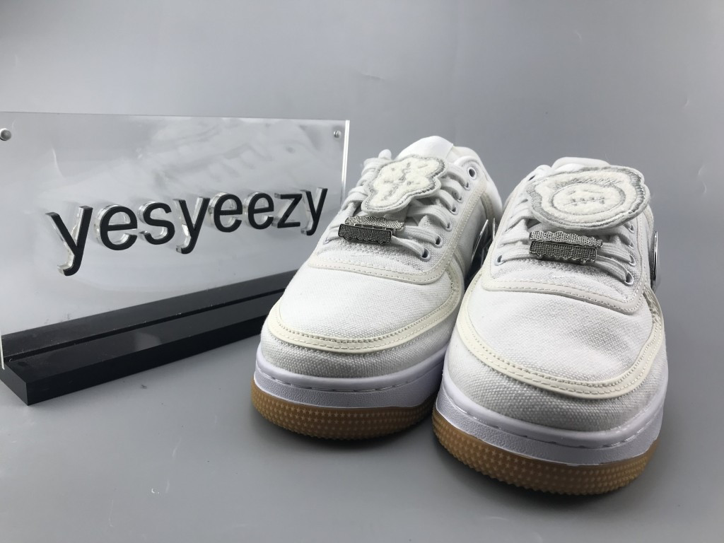 UA NIKE AIR FORCE 1 LOW "TRAVIS SCOTT" 2017