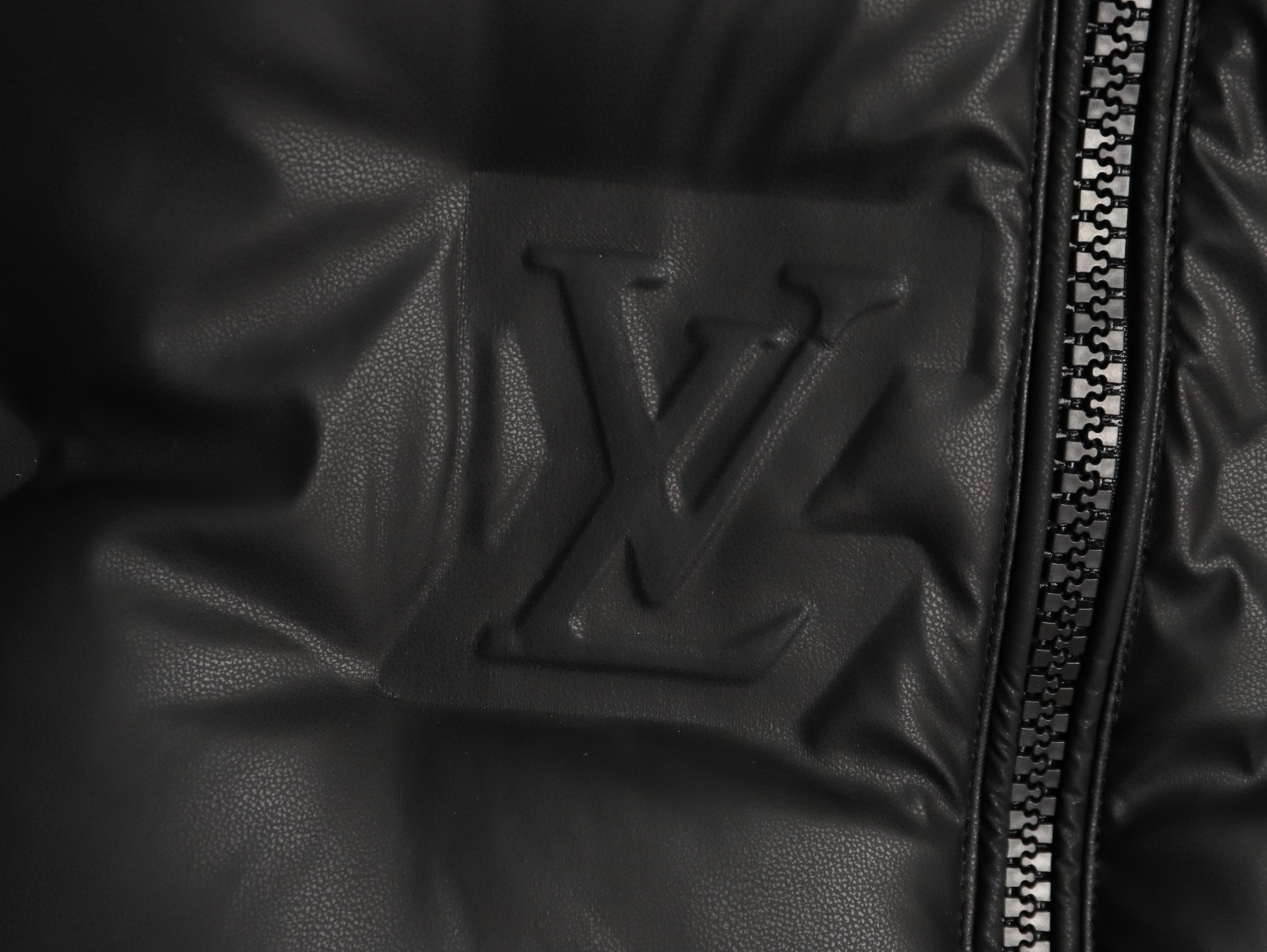 L0vis Vvtt0n Puffer Vest