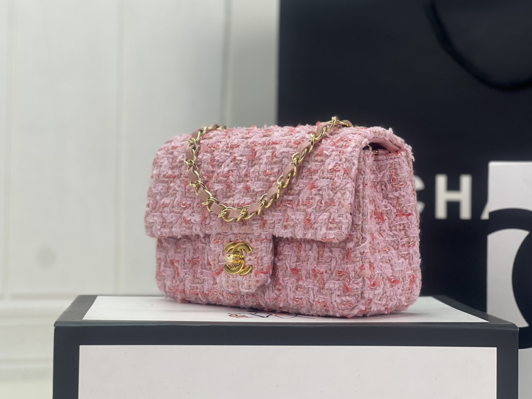 Ch**el Classic Flap Bag 20x12x6cm