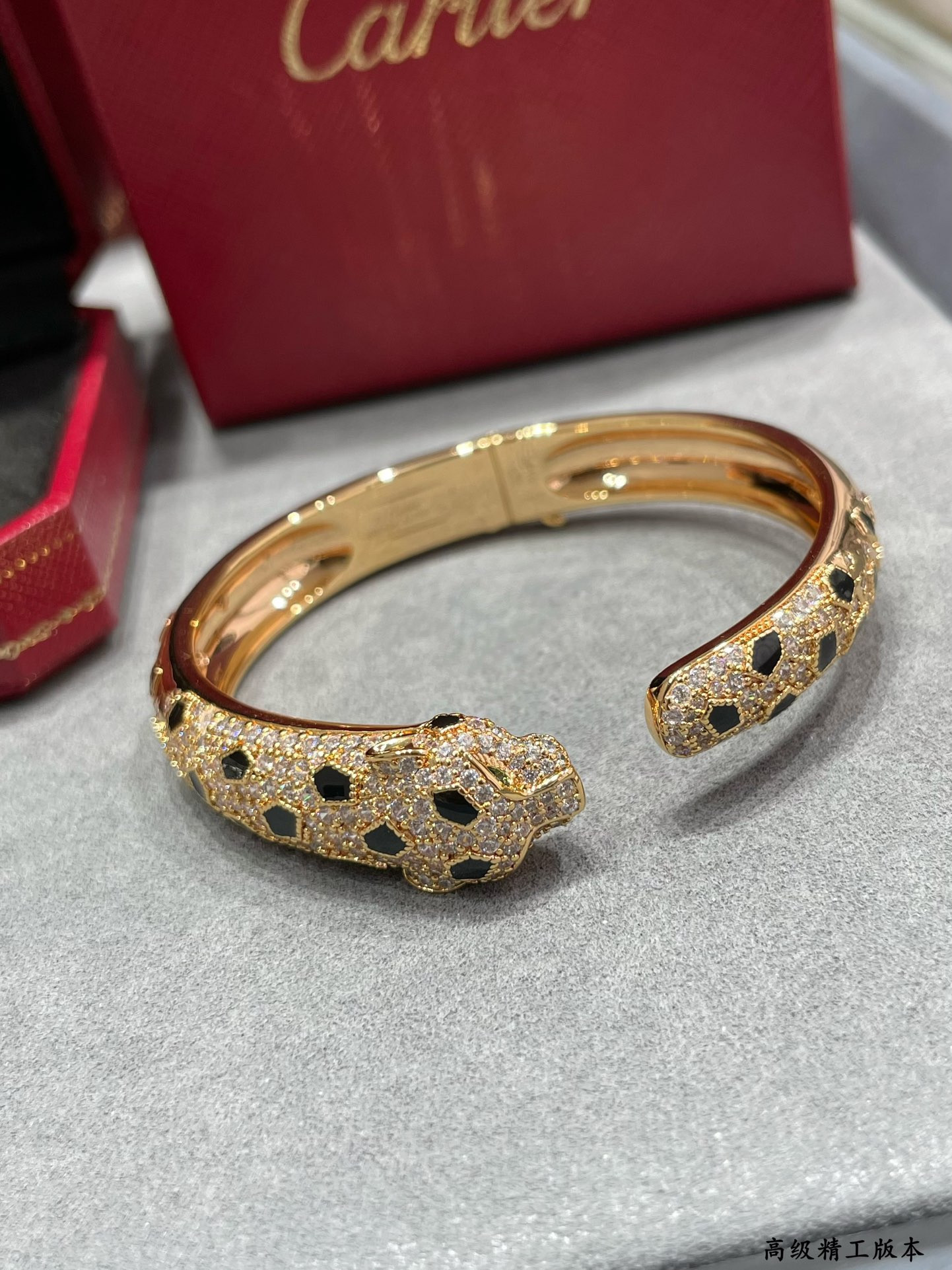 Ca*t1er Single spotted leopard Bracelet