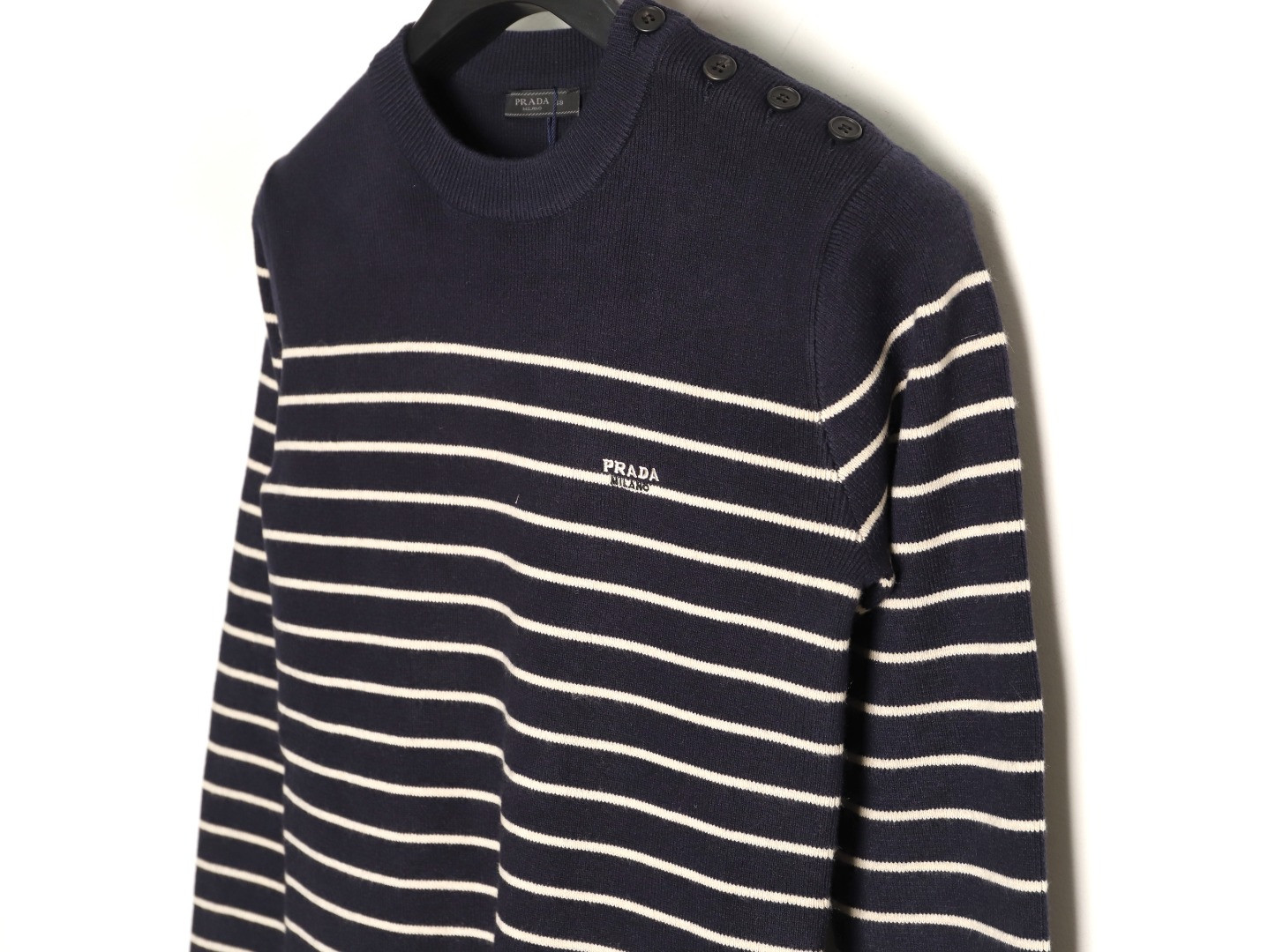 Pra*a PRD Sweaters
