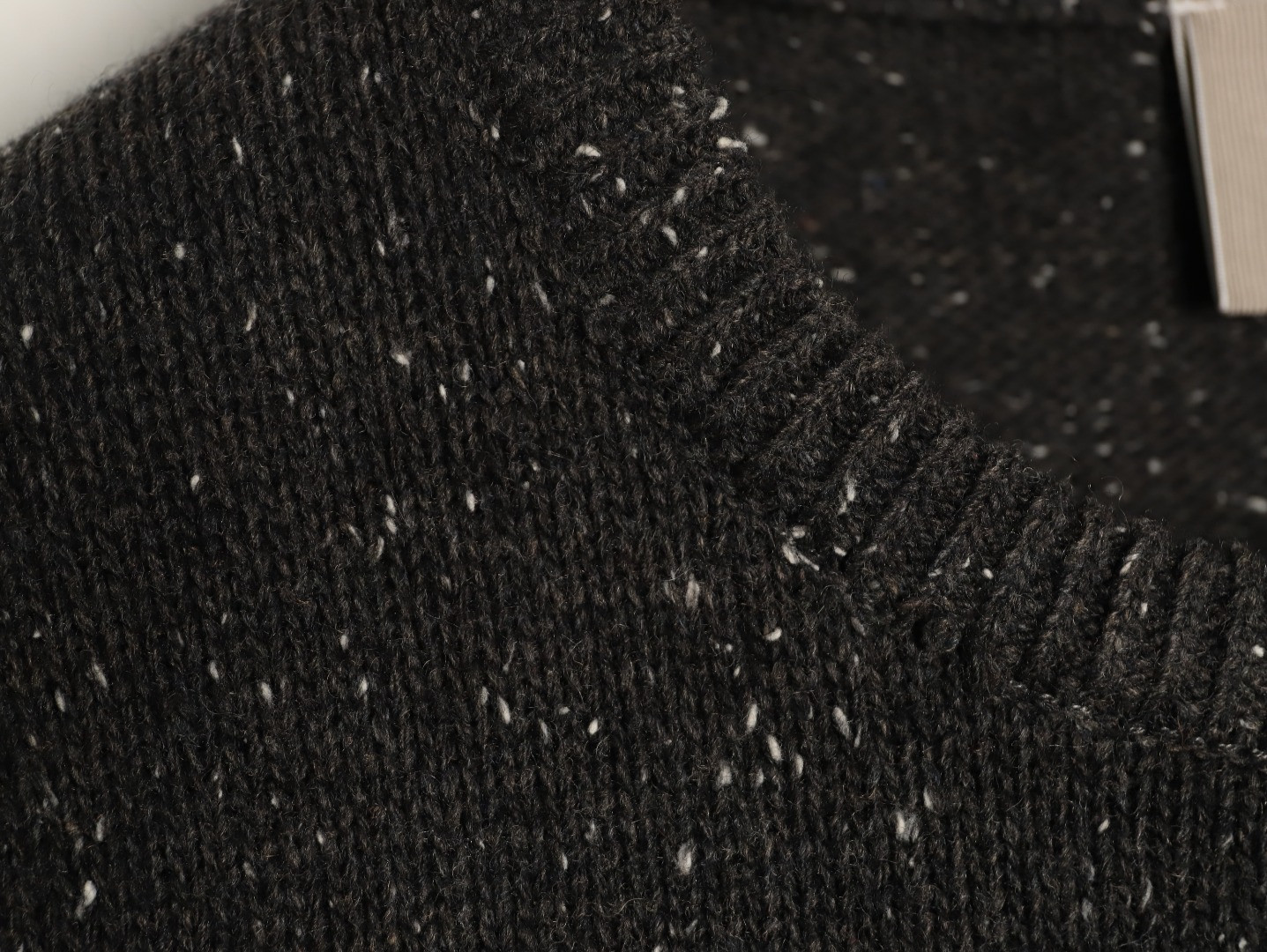 D10r Sweaters