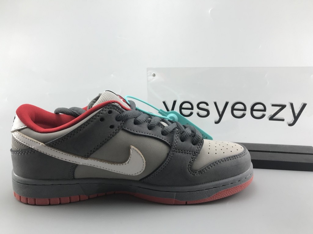UA NIKE JEFF STAPLE X DUNK LOW PRO SB 