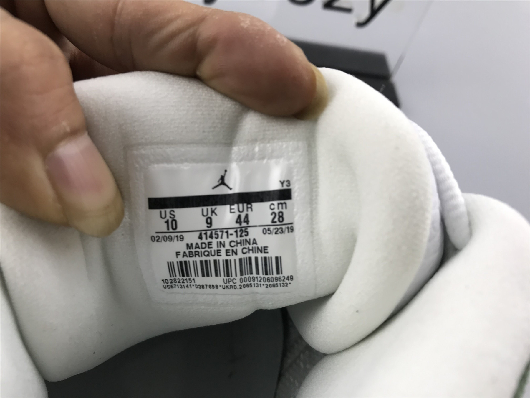 UA AIR JORDAN 13 RETRO 