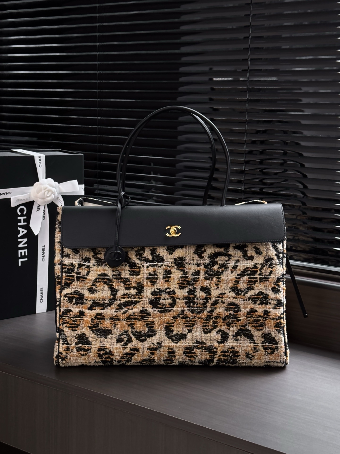 Ch**el Large Shopping Tote AS6289 33x43x17.5cm
