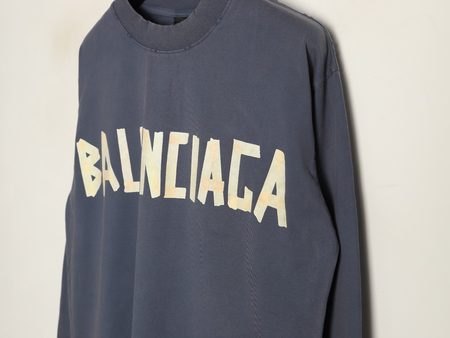 Ba1en*iaga 26ss Long-sleeved T-shirt