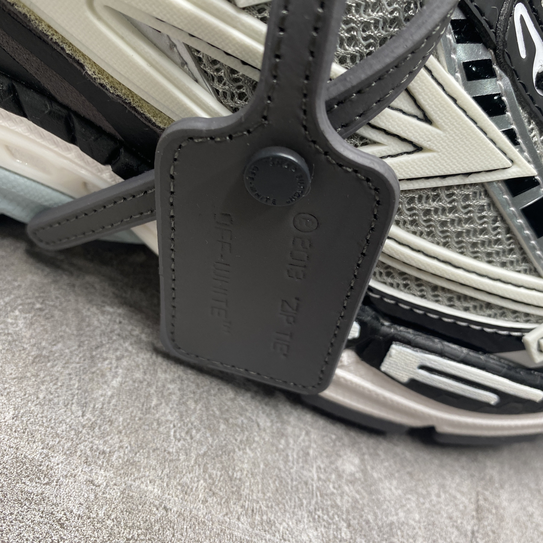 UA Off-White "BE RIGHT BACK"